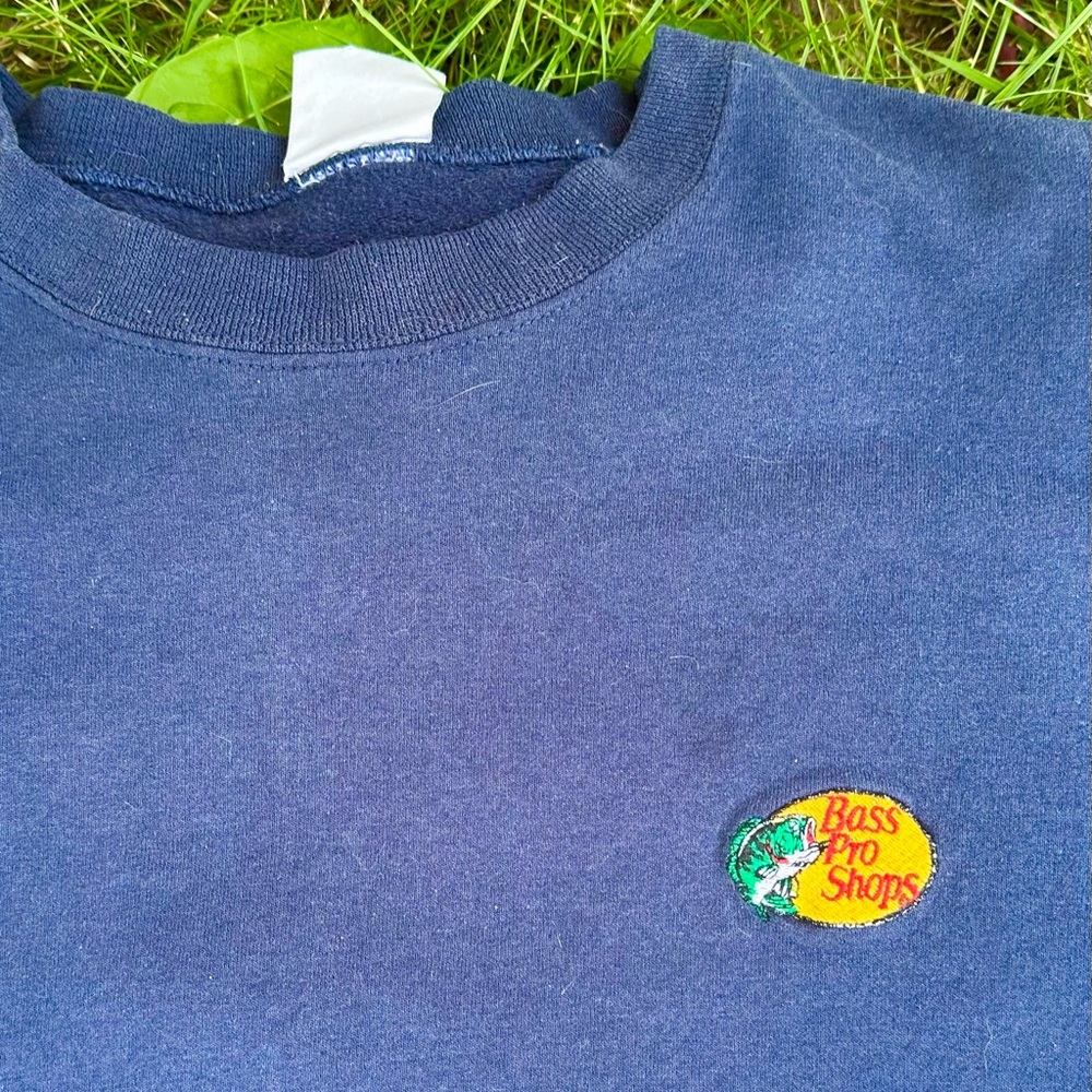 Vintage Bass Pro Shop Navy Blue Crewneck Sweater - Picture 2 of 2